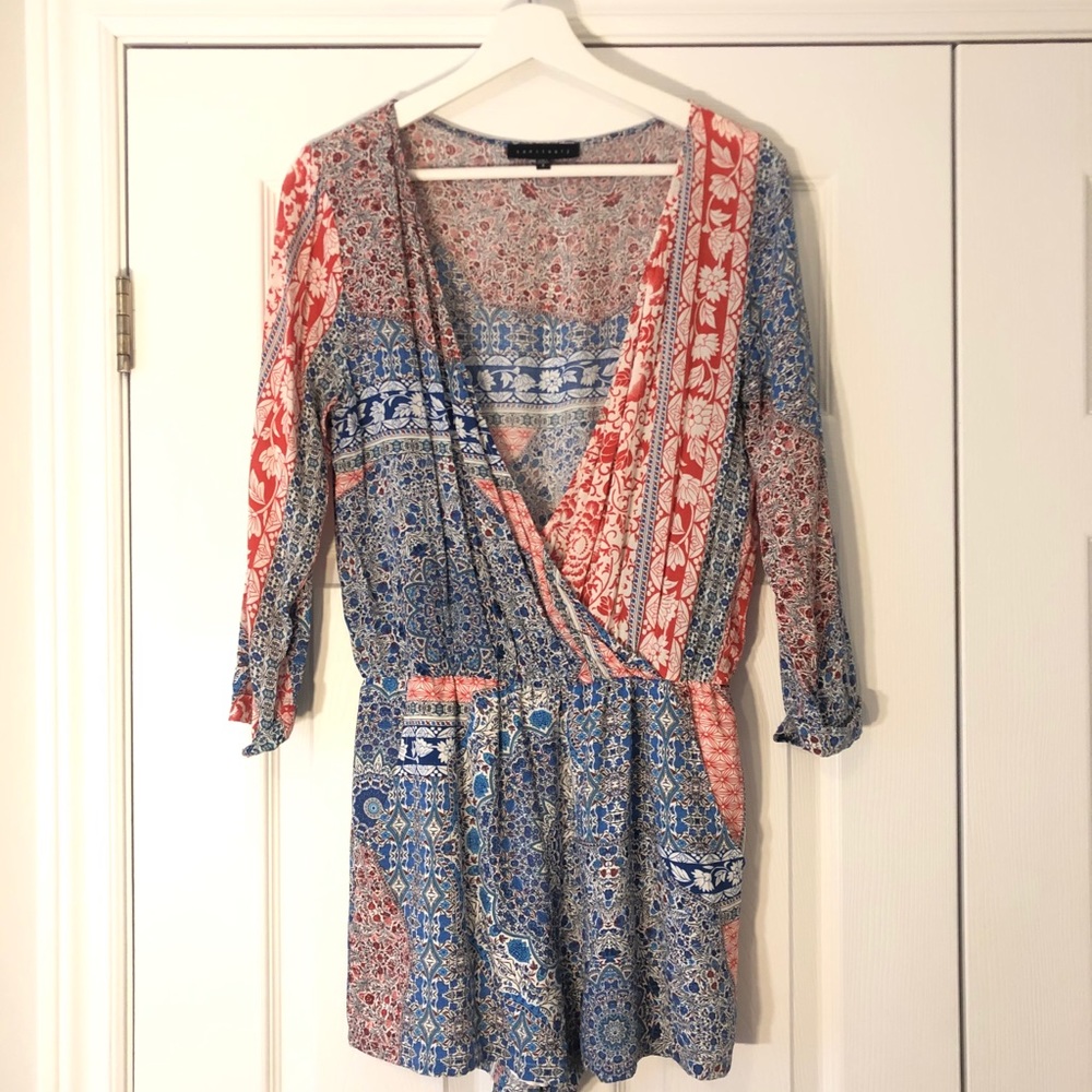 Patterned Romper - Picture 2 of 2